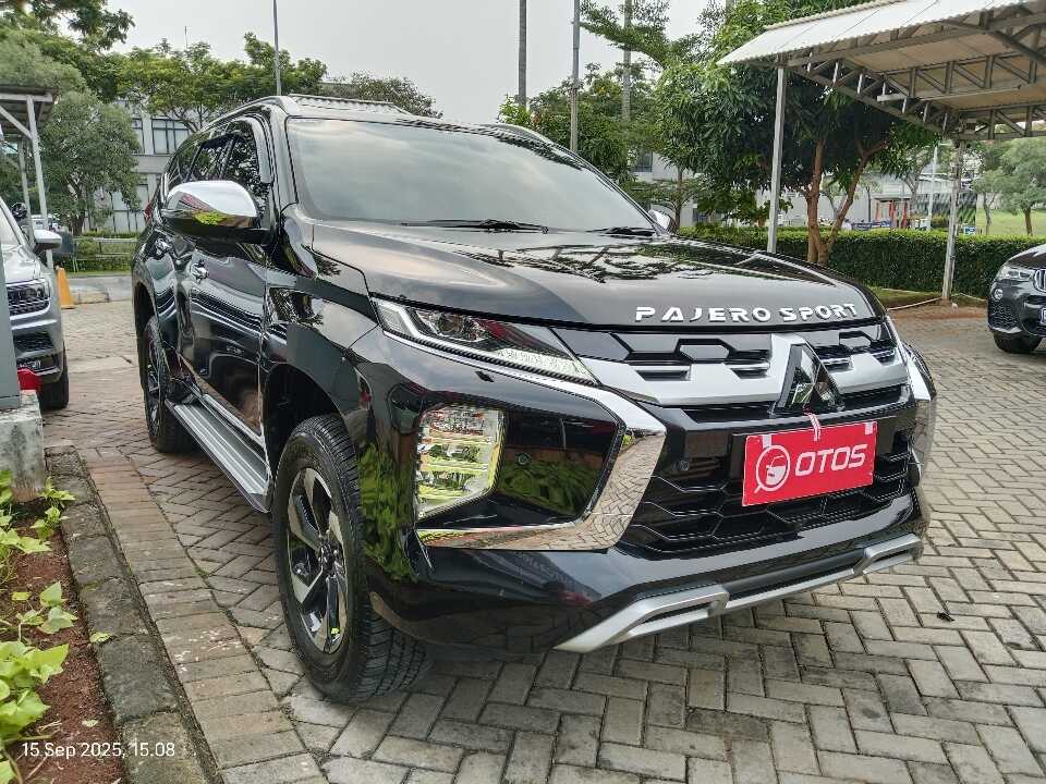 2025 Mitsubishi Pajero Sport 2.4 Dakar Ultimate - Foto 1 dari 6