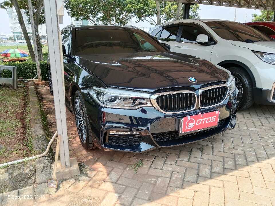 2018 BMW 530i 2.0 Touring M Sport - Foto 1 dari 6