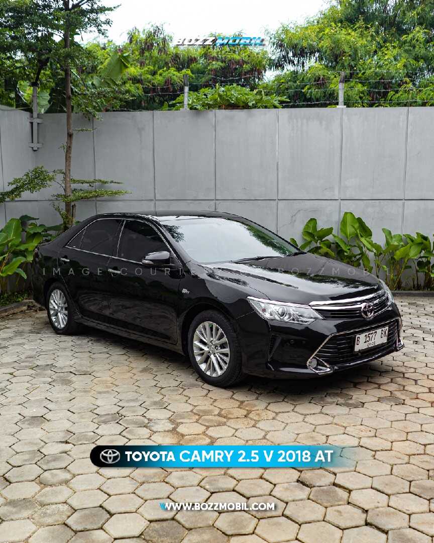 2018 Toyota Camry 2.5 V - Foto 1 dari 10