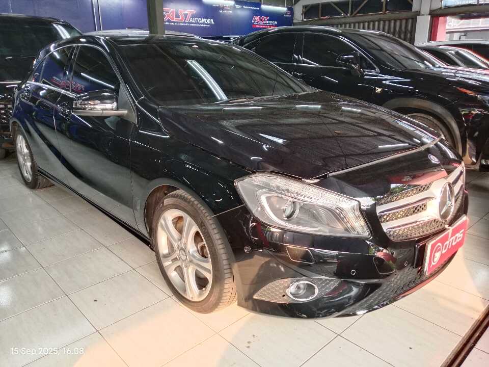 2014 Mercedes-Benz A200 1.6 - Foto 1 dari 6