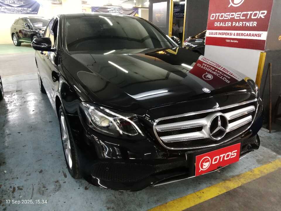 2017 Mercedes-Benz E250 2.0 - Foto 1 dari 6