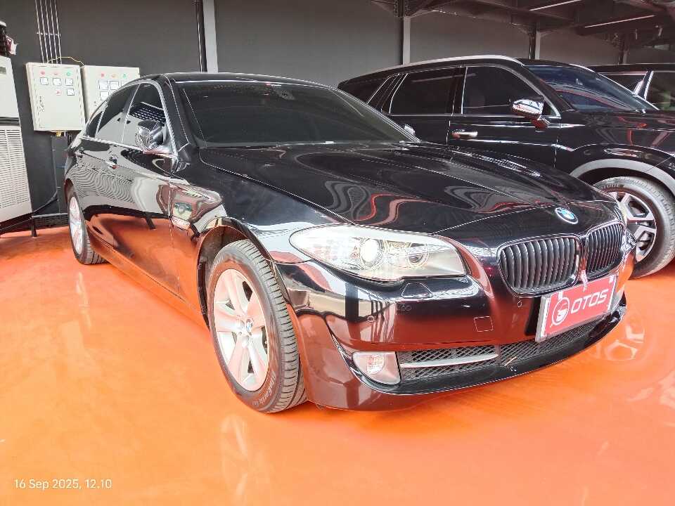 2012 BMW 528i 2.0 - Foto 1 dari 6