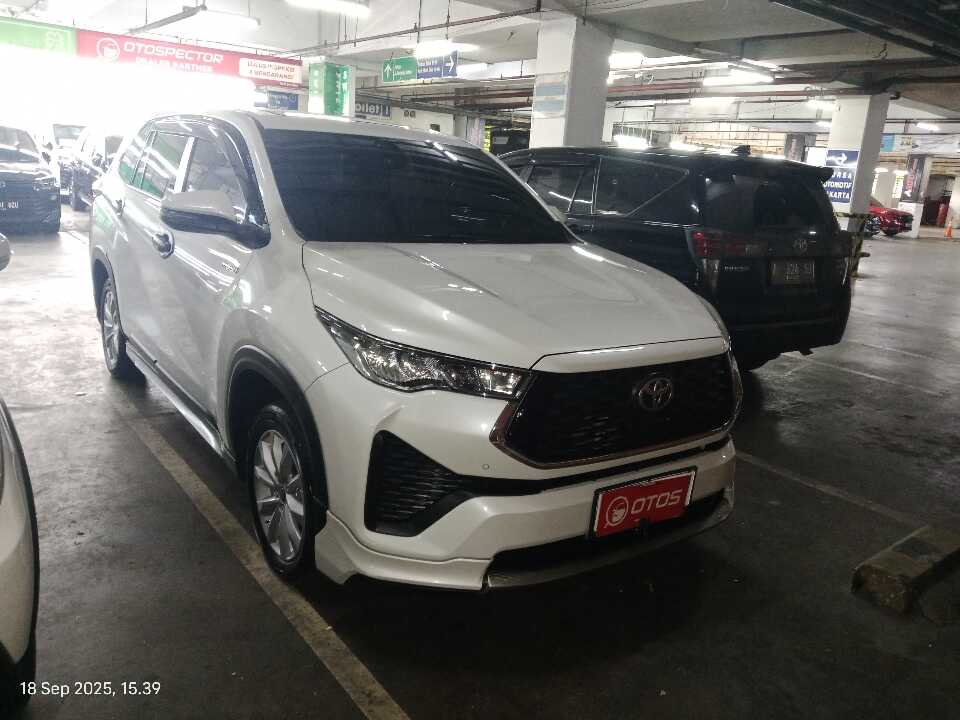 2025 Toyota Kijang Innova 2.0 Zenix V HV CVT Modellista - Foto 1 dari 6