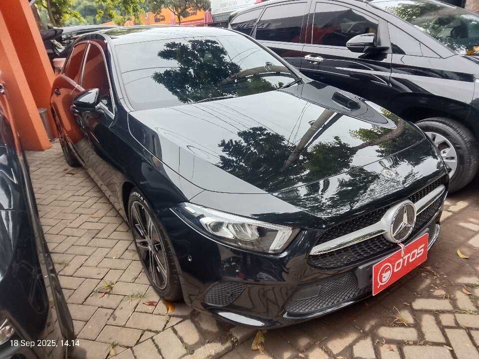 2018 Mercedes-Benz A200 1.3 Progressive Line - Foto 1 dari 6