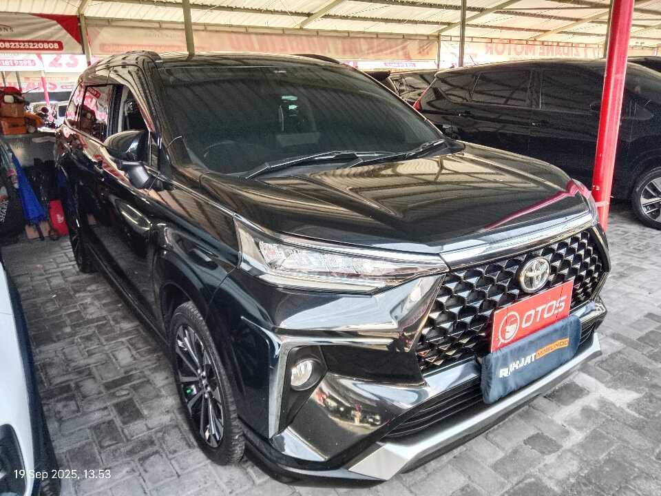 2022 Toyota Veloz 1.5 Q - Foto 1 dari 6