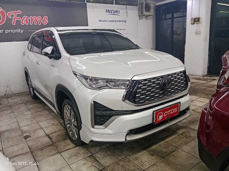 2024 Toyota Kijang Innova 2.0 Zenix Q HV CVT TSS Modellista - Foto 1 dari 6
