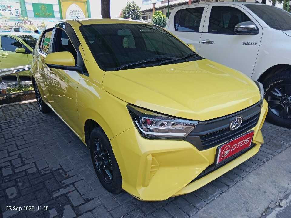 2023 Daihatsu Ayla 1.2 R - Foto 1 dari 6