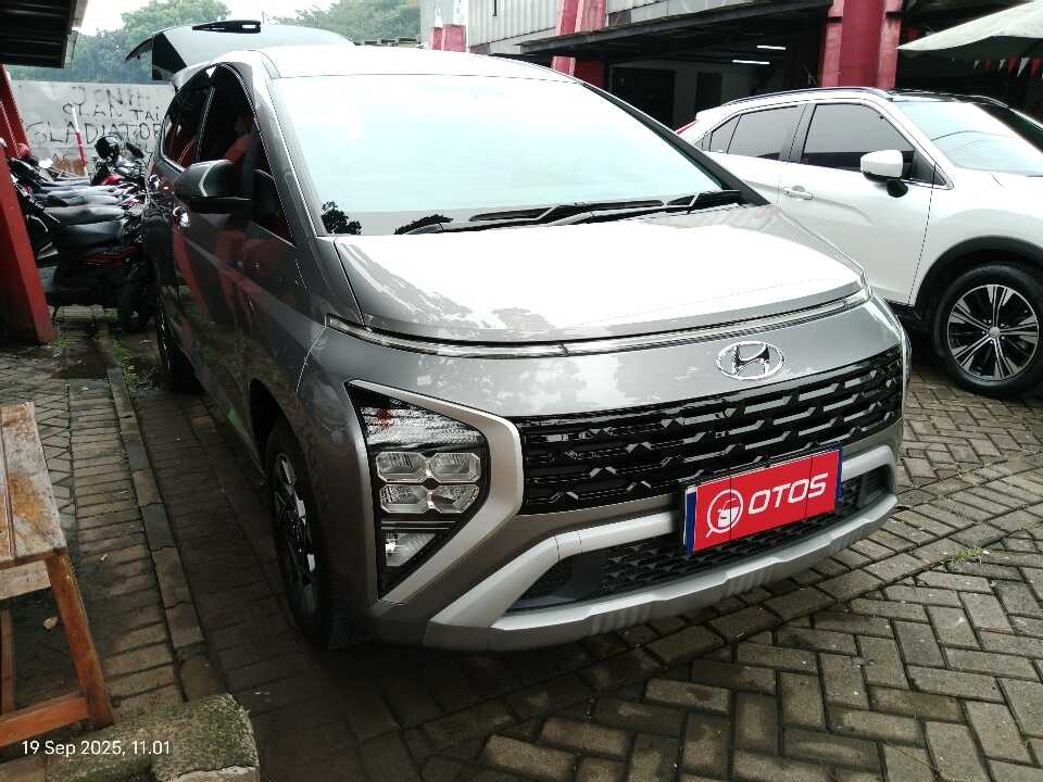 2023 Hyundai Stargazer 1.5 Prime - Foto 1 dari 6