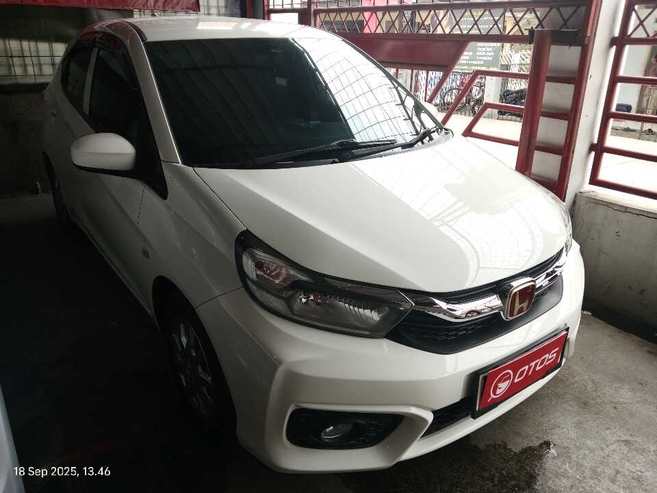 2021 Honda Brio 1.2 Satya E - Foto 1 dari 6