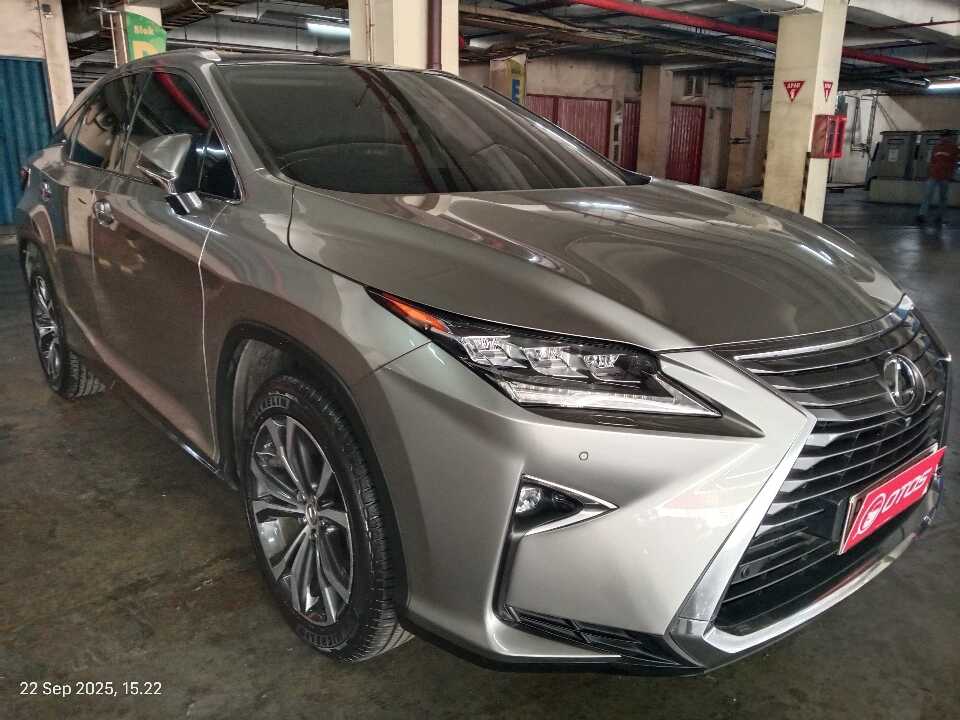 2017 Lexus RX 200t 2.0 Luxury - Foto 1 dari 6