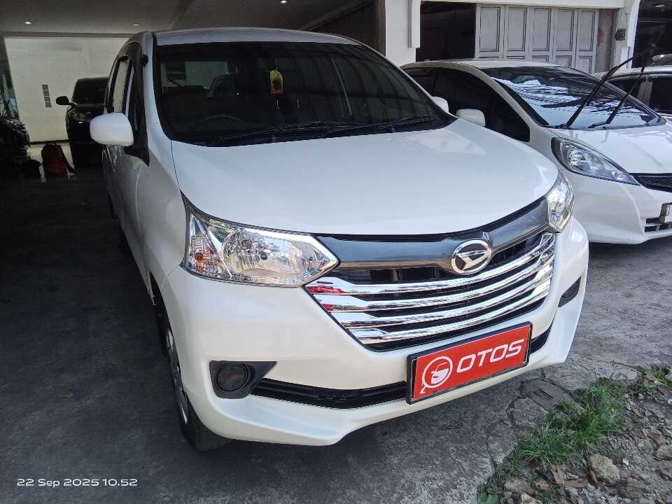 2016 Daihatsu Xenia 1.0 M - Foto 1 dari 6