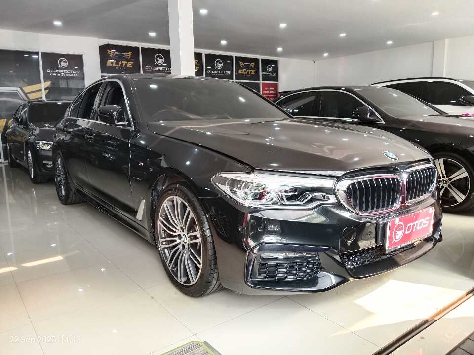 2019 BMW 530i 2.0 - Foto 1 dari 6