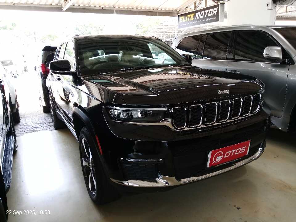 2023 Jeep Grand Cherokee 2.0 Limited - Foto 1 dari 6