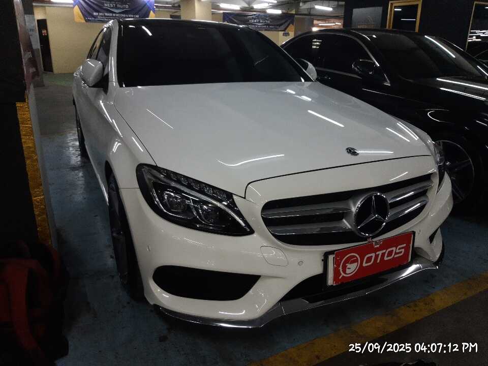 2018 Mercedes-Benz C300 2.0 - Foto 1 dari 6