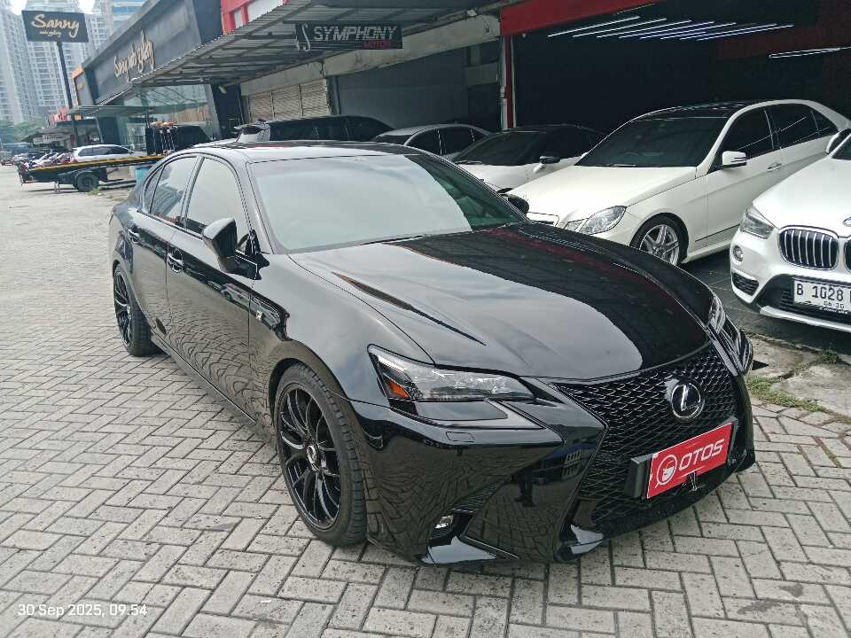 2016 Lexus GS 200t 2.0 - Foto 1 dari 6