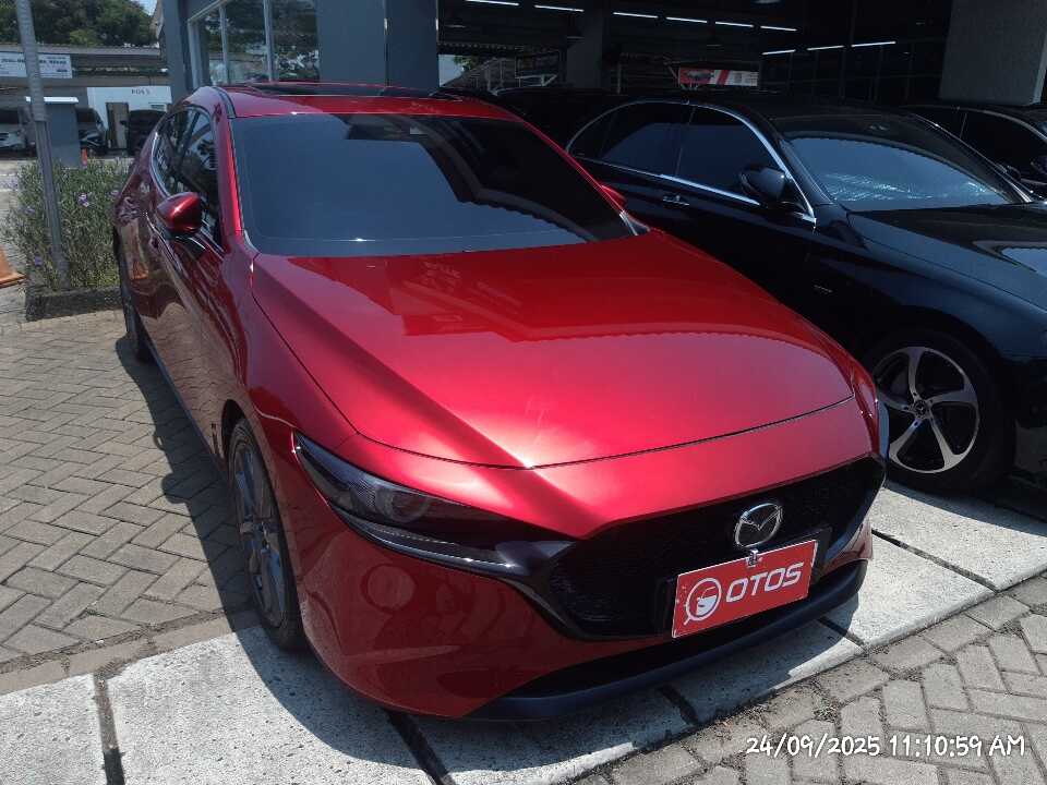2021 Mazda 3 2.0 - Foto 1 dari 6