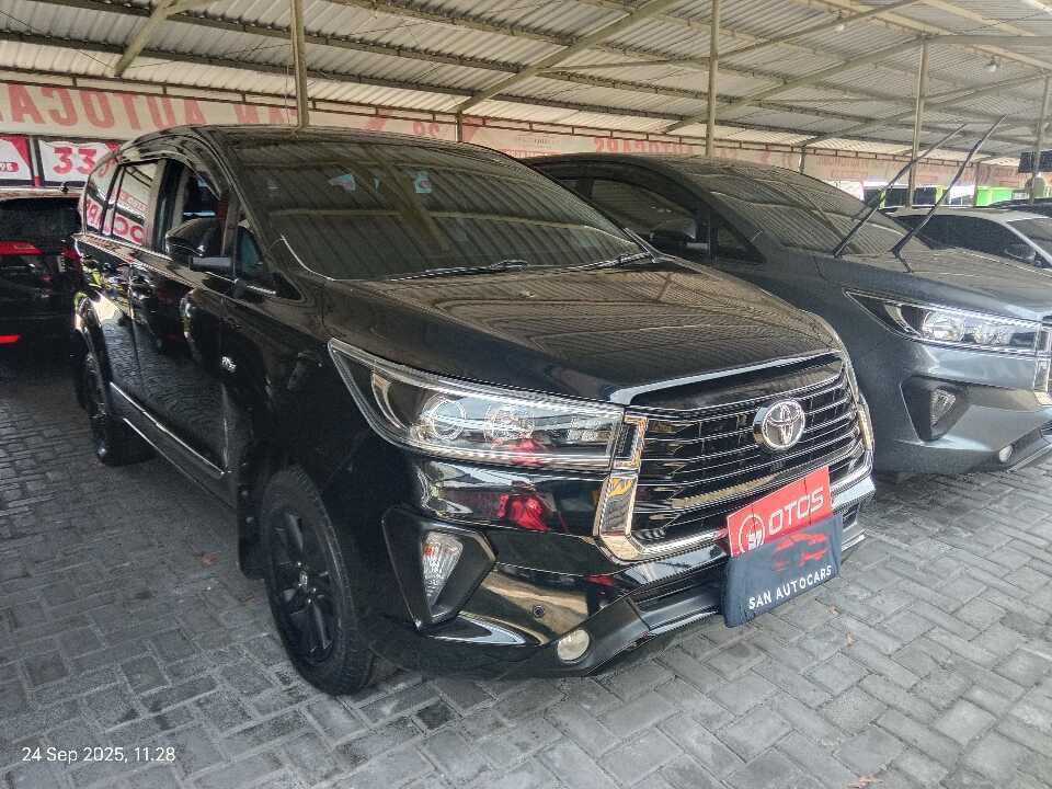 2017 Toyota Kijang Innova 2.0 V - Foto 1 dari 6