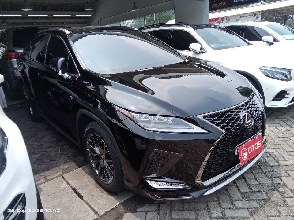 2021 Lexus RX 300 2.0 F-Sport - Foto 1 dari 6