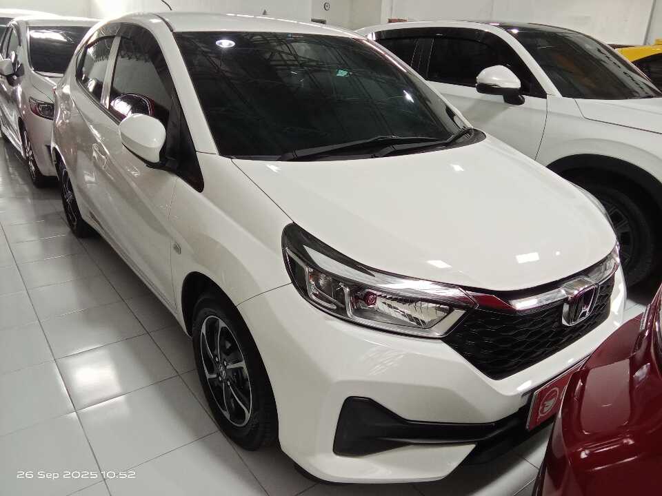 2024 Honda Brio 1.2 Satya E - Foto 1 dari 6