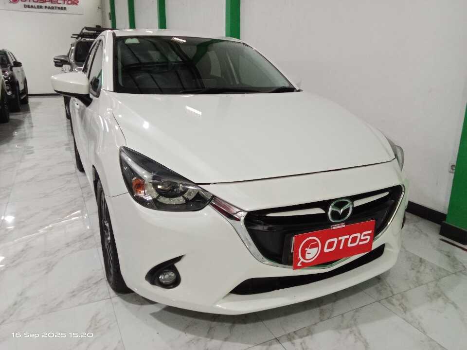2014 Mazda 2 1.5 Skyactiv - Foto 1 dari 6