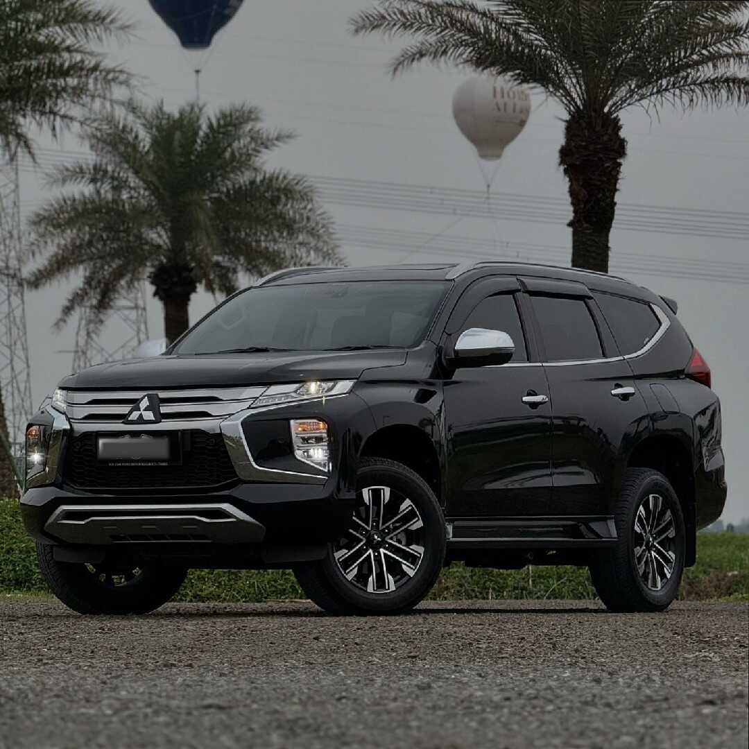 2023 Mitsubishi Pajero Sport 2.4 Dakar 4X2 - Foto 1 dari 10