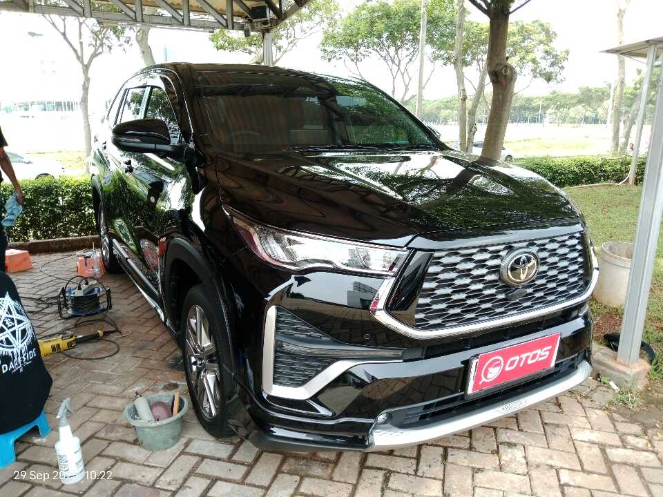 2025 Toyota Kijang Innova 2.0 Zenix Q HV CVT TSS Modellista - Foto 1 dari 6
