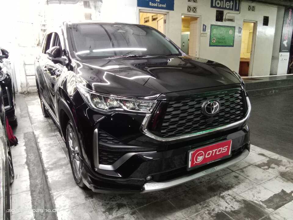 2023 Toyota Kijang Innova 2.0 Zenix Q HV CVT TSS Modellista - Foto 1 dari 6