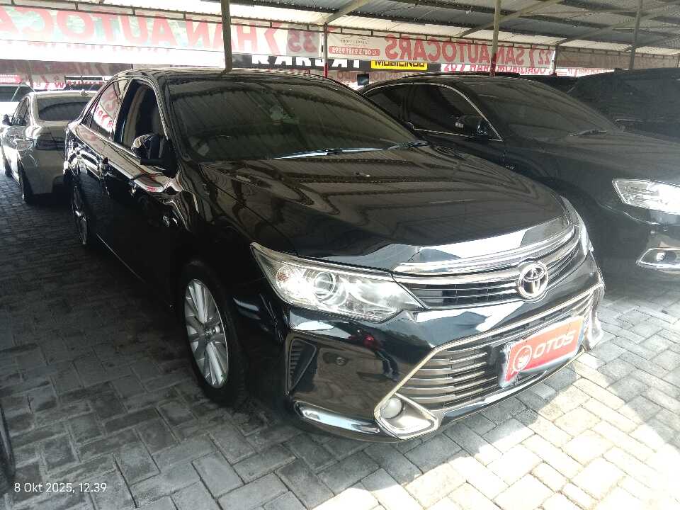2015 Toyota Camry 2.5 V - Foto 1 dari 6