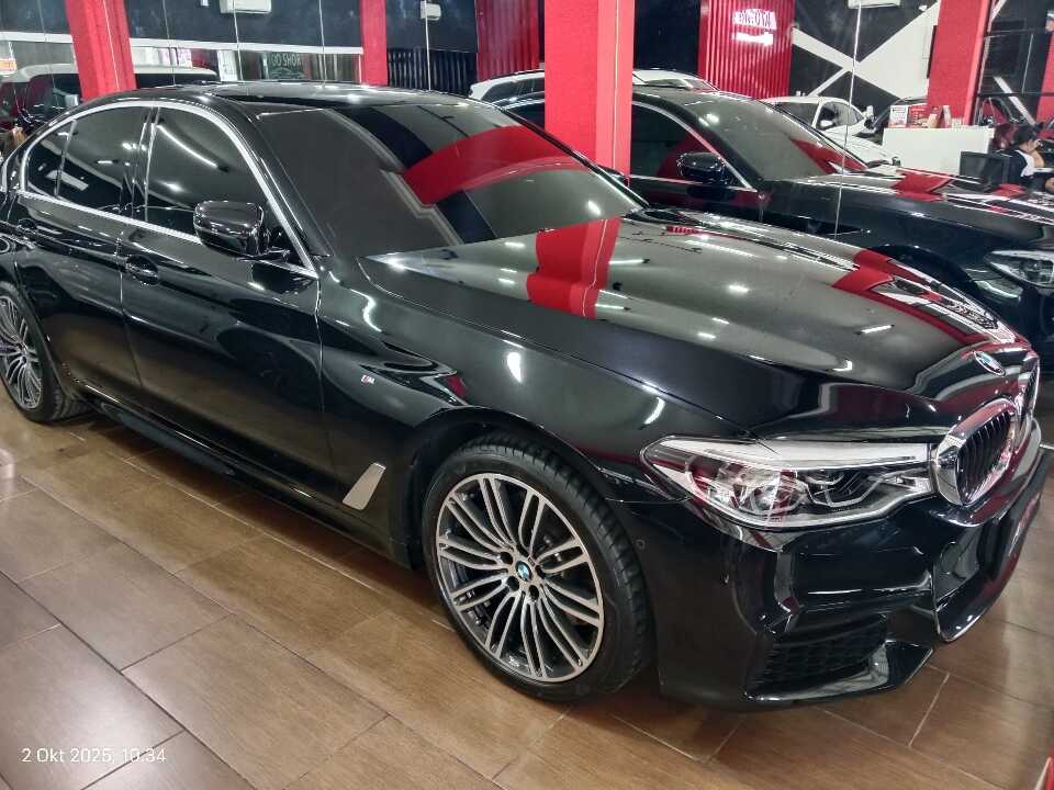 2019 BMW 530i 2.0 - Foto 1 dari 6