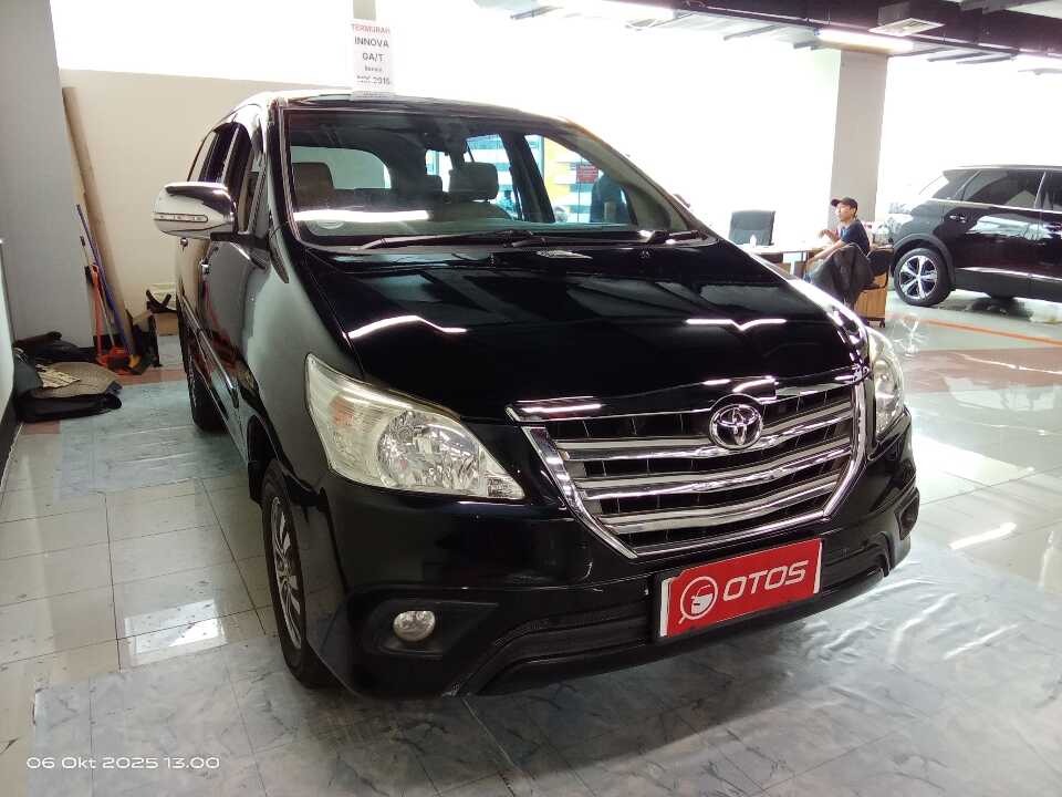 2015 Toyota Kijang Innova 2.0 G - Foto 1 dari 6