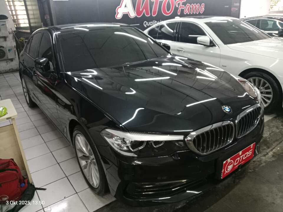 2018 BMW 530i 2.0 - Foto 1 dari 6