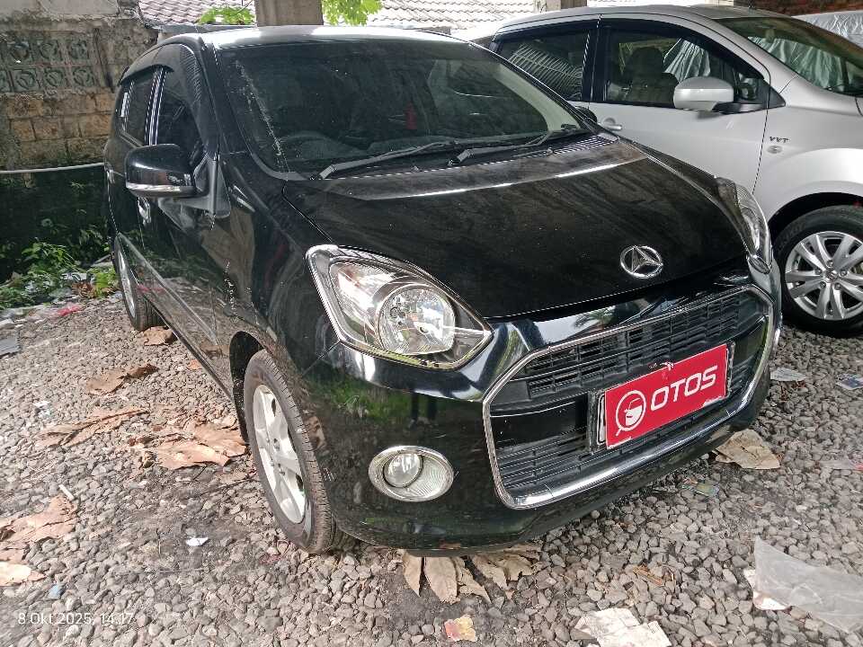2015 Daihatsu Ayla 1.0 X - Foto 1 dari 6