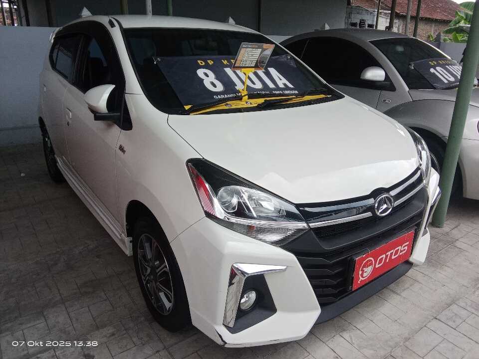 2020 Daihatsu Ayla 1.2 R - Foto 1 dari 6