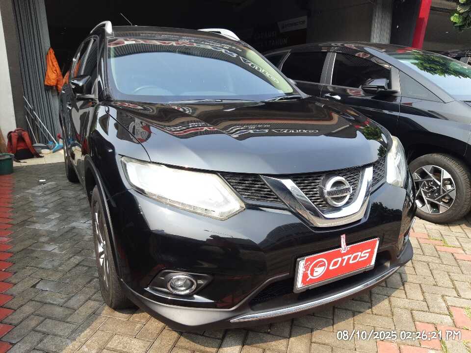 2015 Nissan X-Trail 2.5 - Foto 1 dari 6