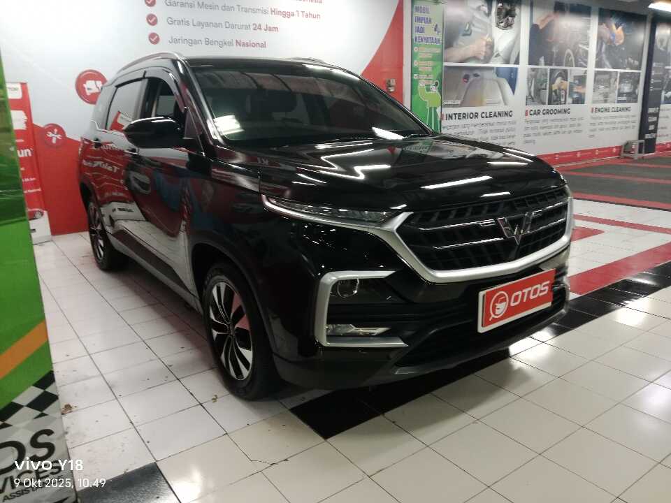 2022 Wuling Almaz 1.5 L T Lux - Foto 1 dari 6