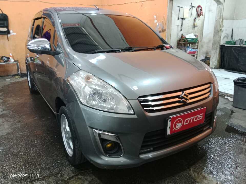2015 Suzuki Ertiga 1.4 - Foto 1 dari 6