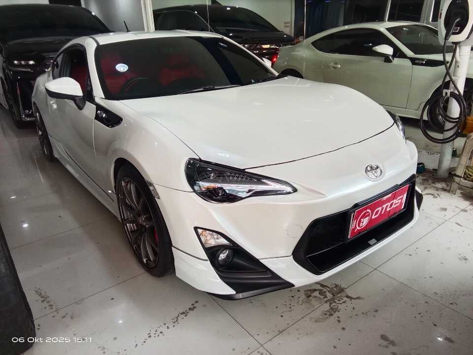 2012 Toyota 86 2.0 - Foto 1 dari 6