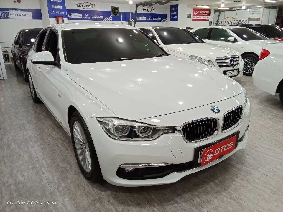 2018 BMW 320i 2.0 - Foto 1 dari 6