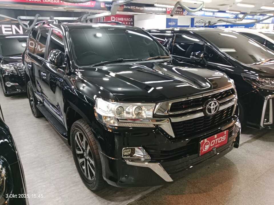 2012 Toyota Land Cruiser 4.5 Full Spec E - Foto 1 dari 6