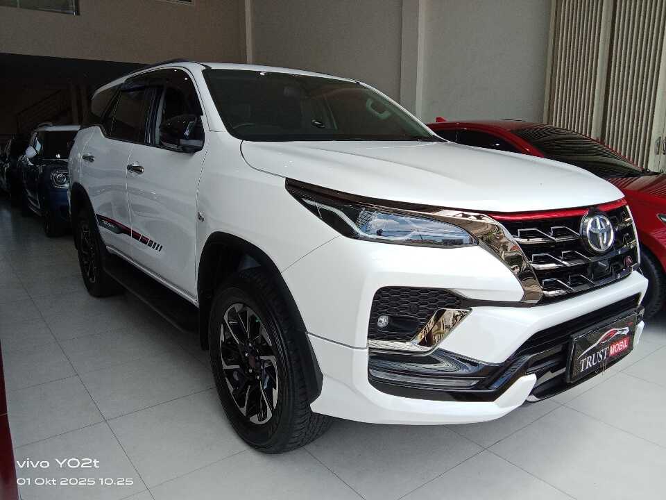 2021 Toyota Fortuner 2.7 4X2 SRZ - Foto 1 dari 6