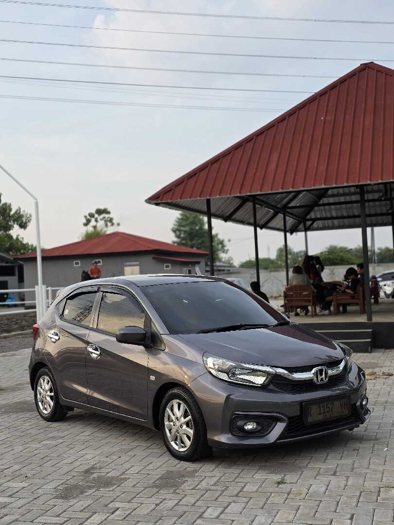 2019 Honda Brio 1.2 Satya E - Foto 1 dari 10