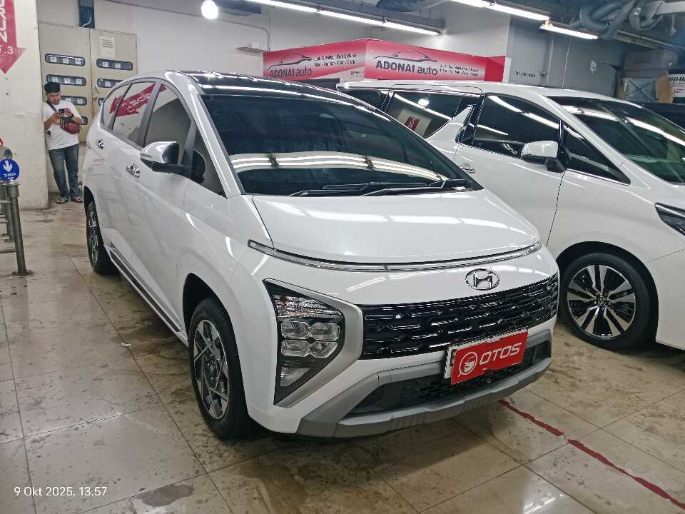 2023 Hyundai Stargazer 1.5 Prime - Foto 1 dari 6