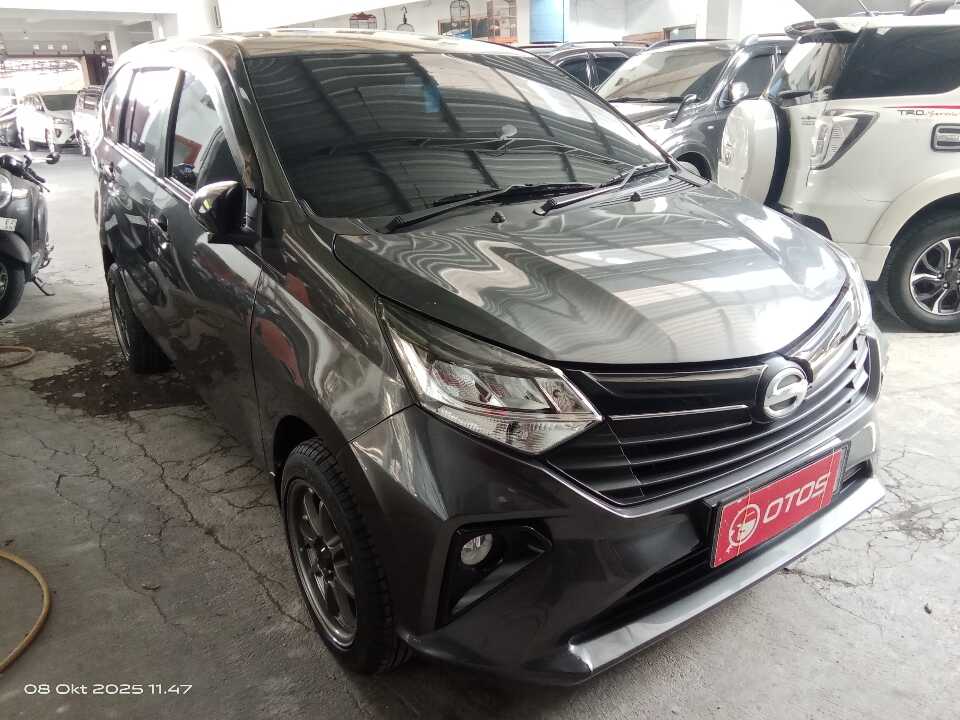 2023 Daihatsu Sigra 1.2 R - Foto 1 dari 6