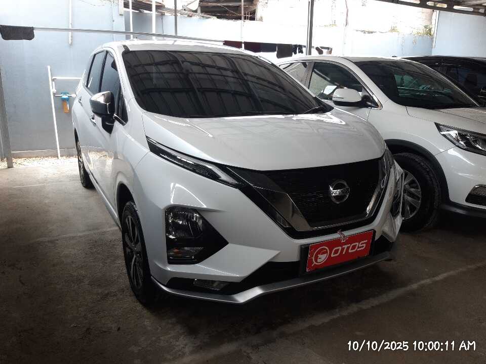 2019 Nissan Livina 1.5 VL - Foto 1 dari 6