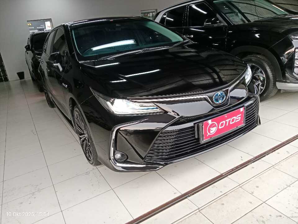 2021 Toyota Corolla Altis 1.8 - Foto 1 dari 6