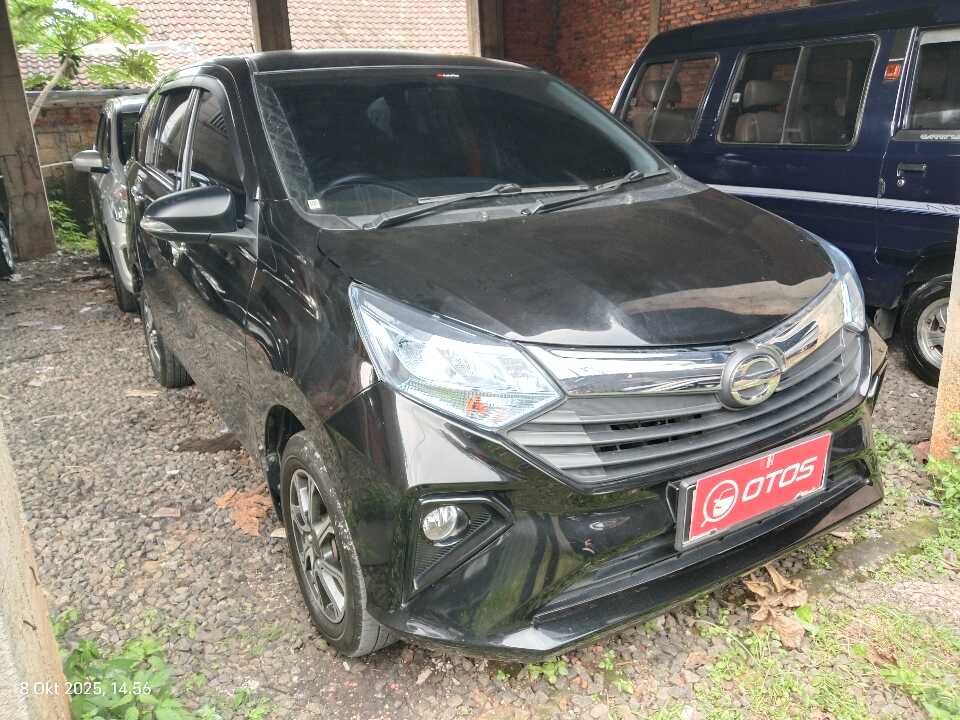 2022 Daihatsu Sigra 1.2 R - Foto 1 dari 6