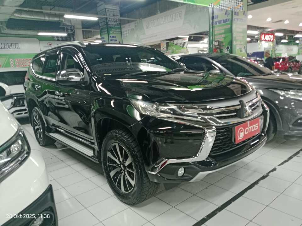 2016 Mitsubishi Pajero Sport 2.4 Dakar - Foto 1 dari 6