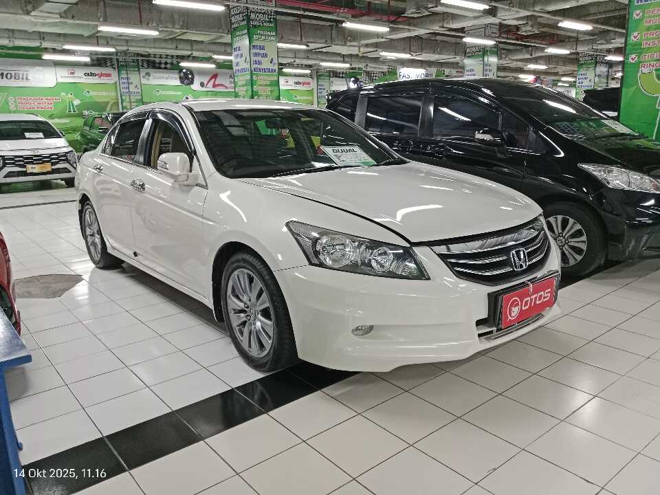 2012 Honda Accord 2.4 VTi-L - Foto 1 dari 6