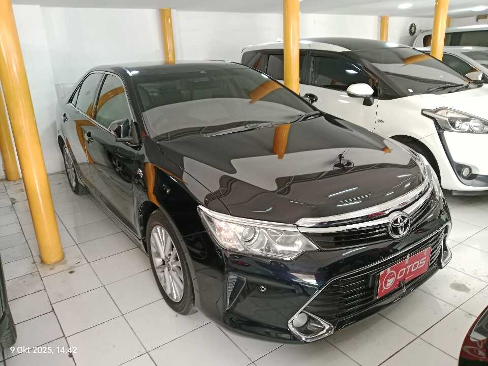 2017 Toyota Camry 2.5 V - Foto 1 dari 6