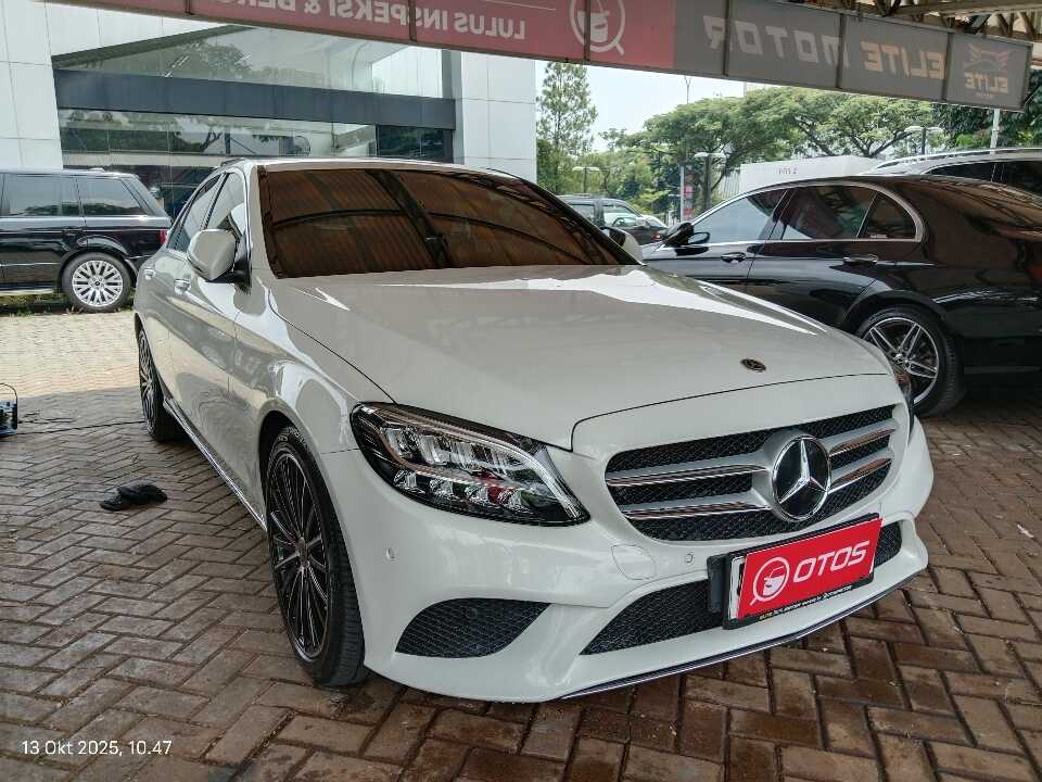 2019 Mercedes-Benz C200 1.5 - Foto 1 dari 6